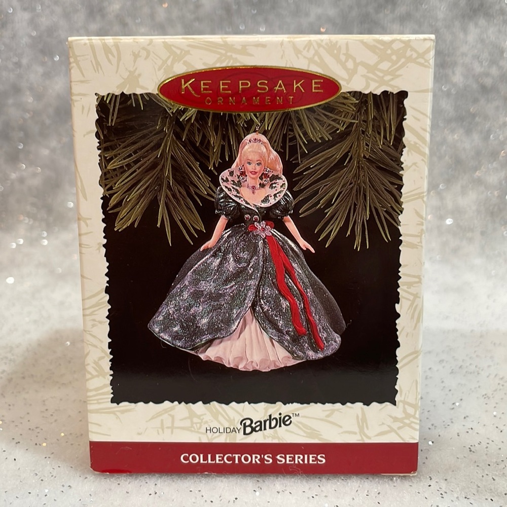 Barbie Holiday Barbie 1995 B1